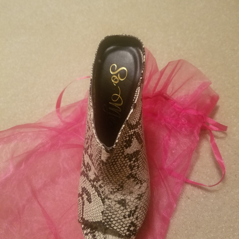Shoes - Picture 3 of 3